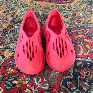 Adidas Yeezy foam runners